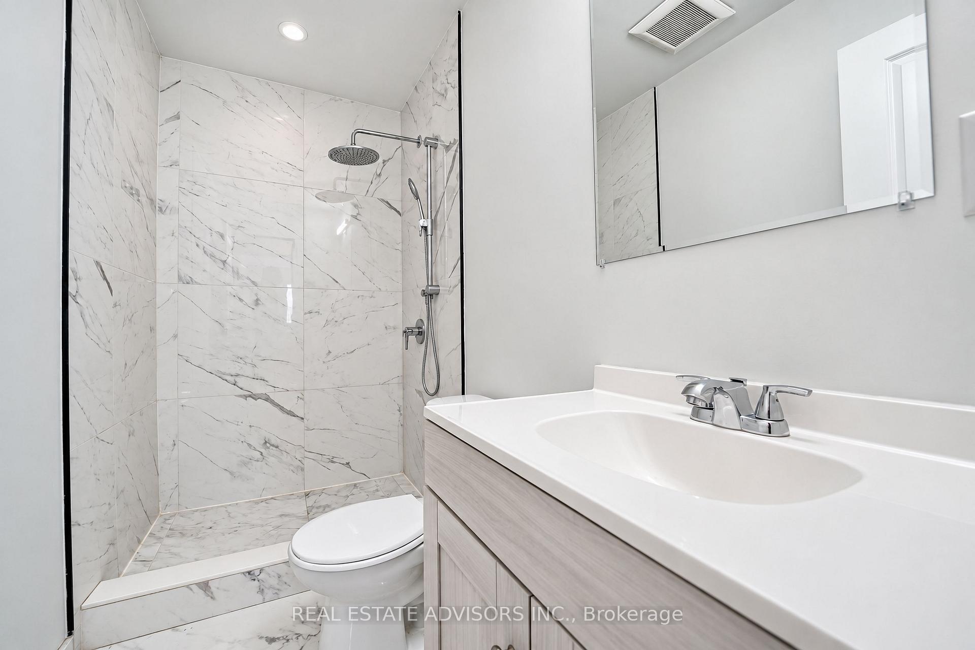 Photo 23 of 712 Annland Street, Pickering, Bay Ridges — HOMEH