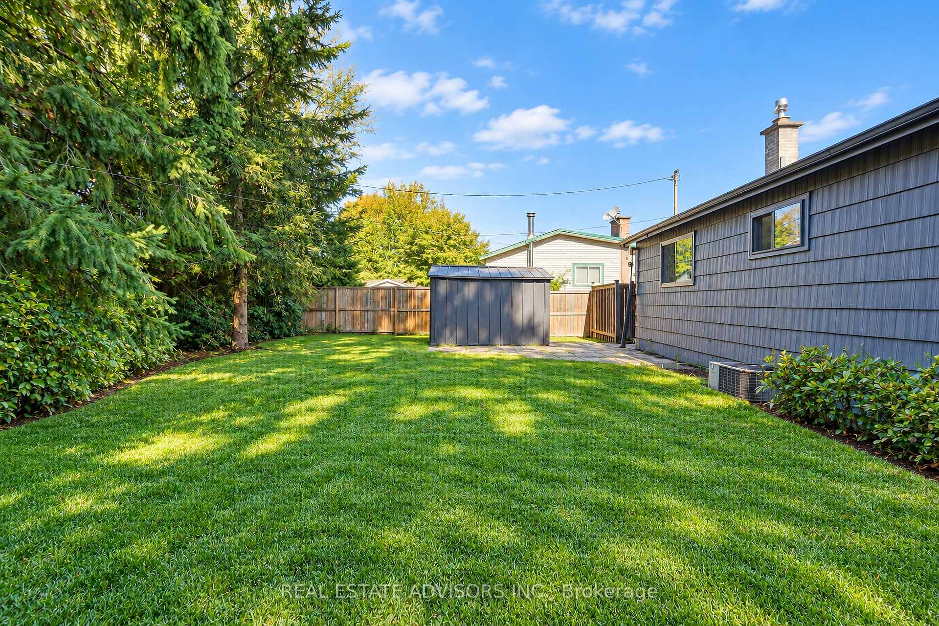Photo 24 of 712 Annland Street, Pickering, Bay Ridges — HOMEH