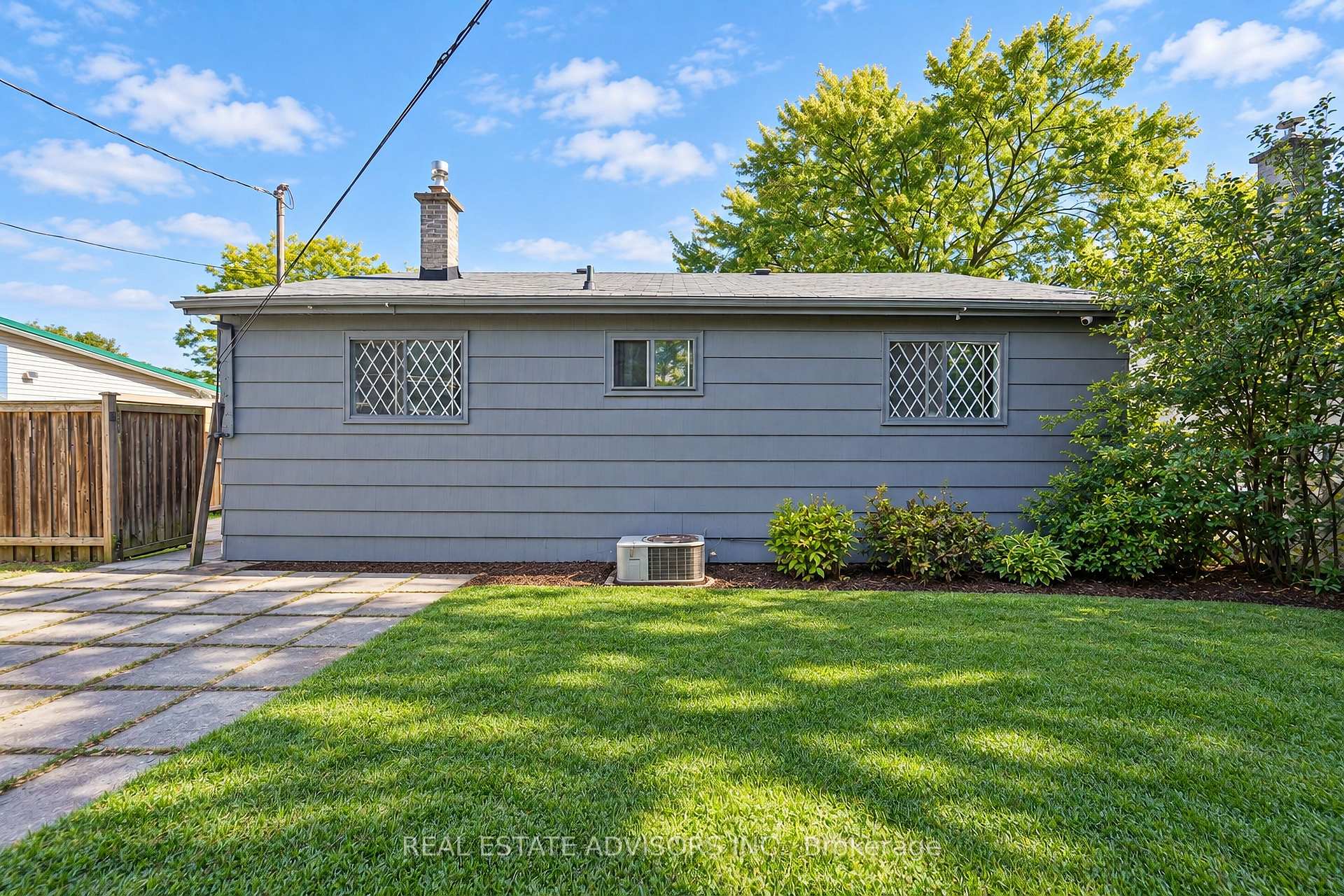 Photo 26 of 712 Annland Street, Pickering, Bay Ridges — HOMEH