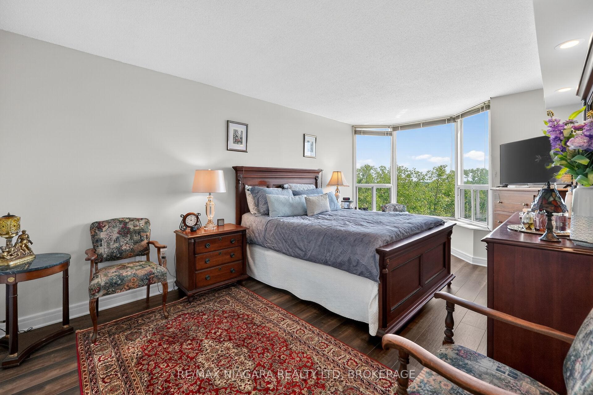 Photo 12 of Unit 711, 81 Scott Street, St. Catharines, Lakeport — HOMEH