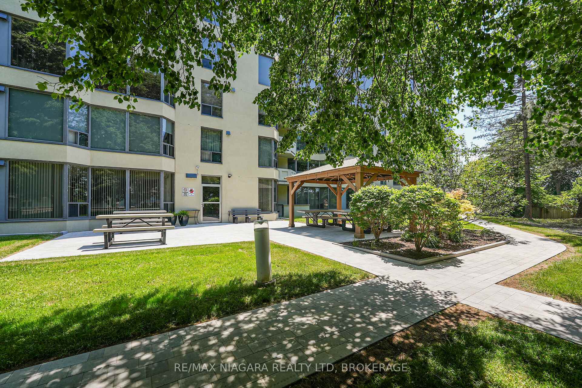 Photo 34 of Unit 711, 81 Scott Street, St. Catharines, Lakeport — HOMEH