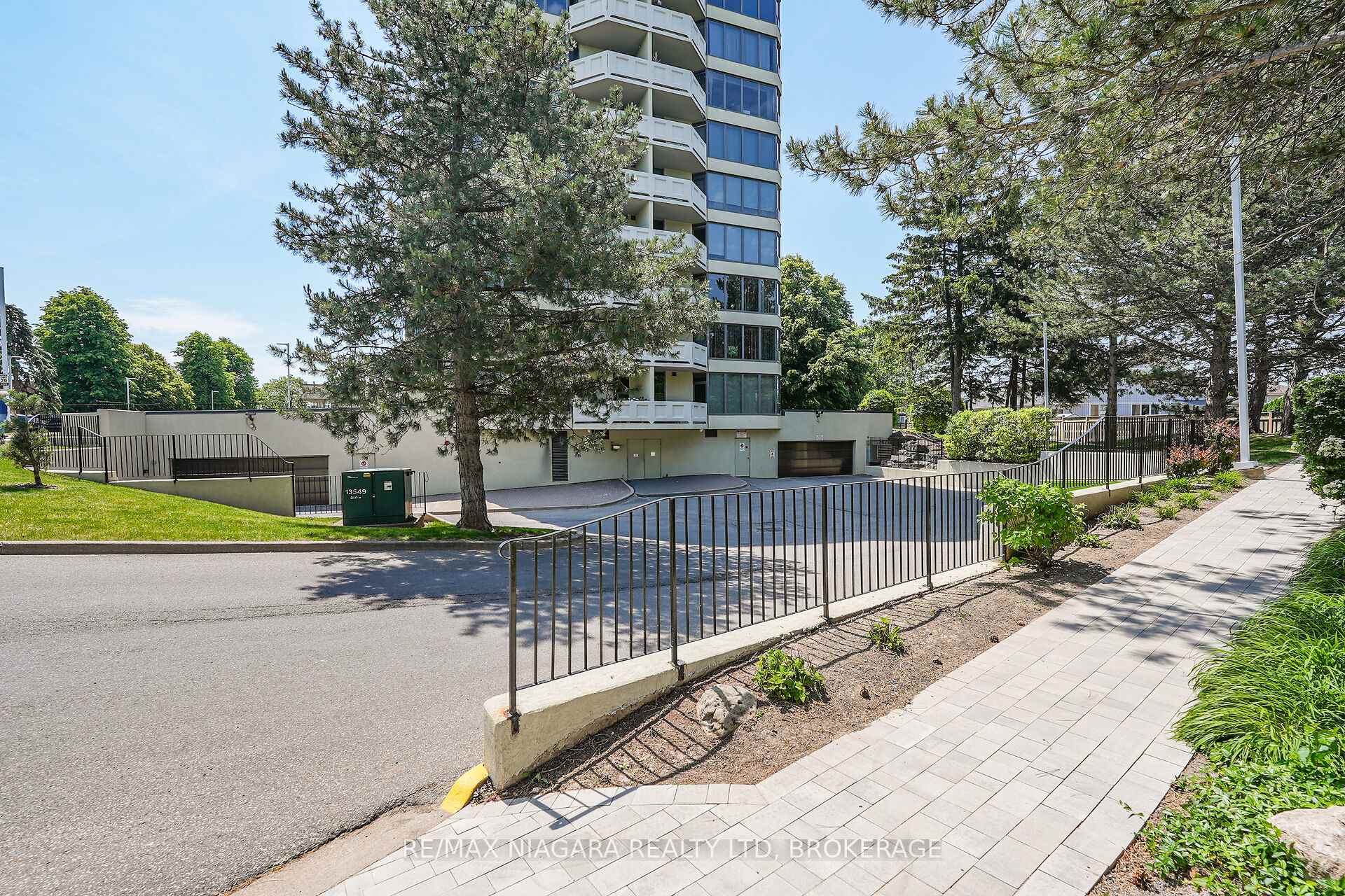 Photo 39 of Unit 711, 81 Scott Street, St. Catharines, Lakeport — HOMEH