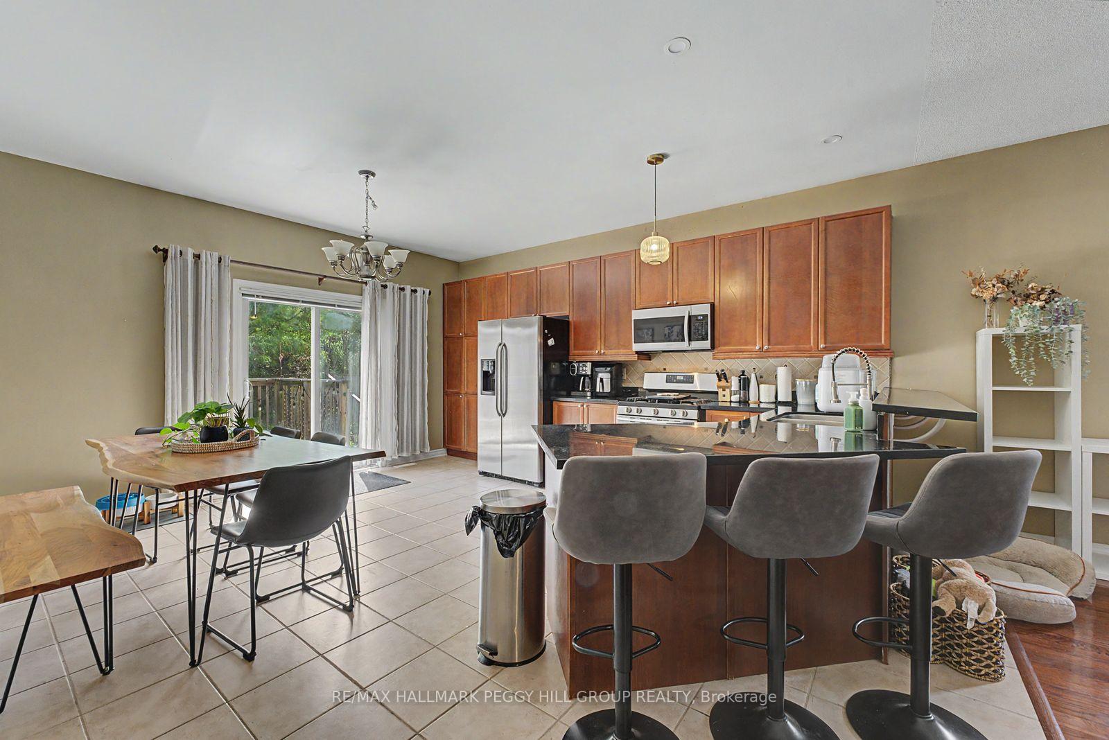 Photo 2 of Unit Upper, 65 Jessica Drive, Barrie, Painswick South — HOMEH