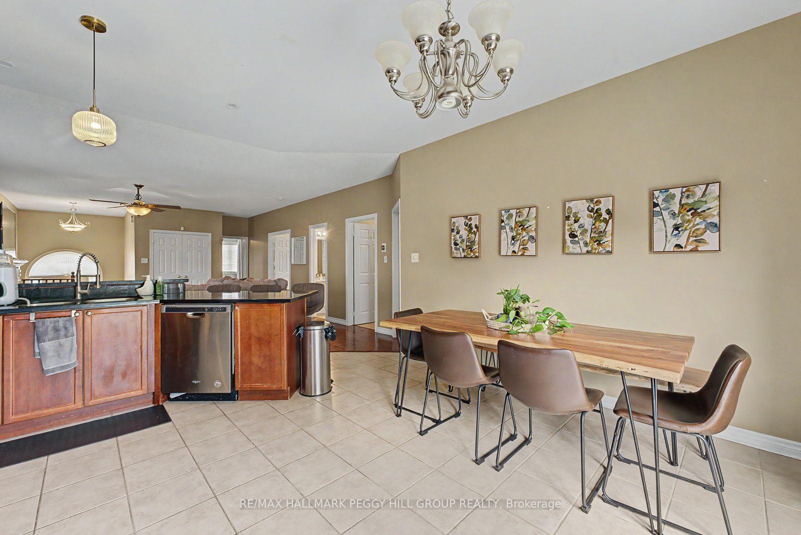 Photo 4 of Unit Upper, 65 Jessica Drive, Barrie, Painswick South — HOMEH