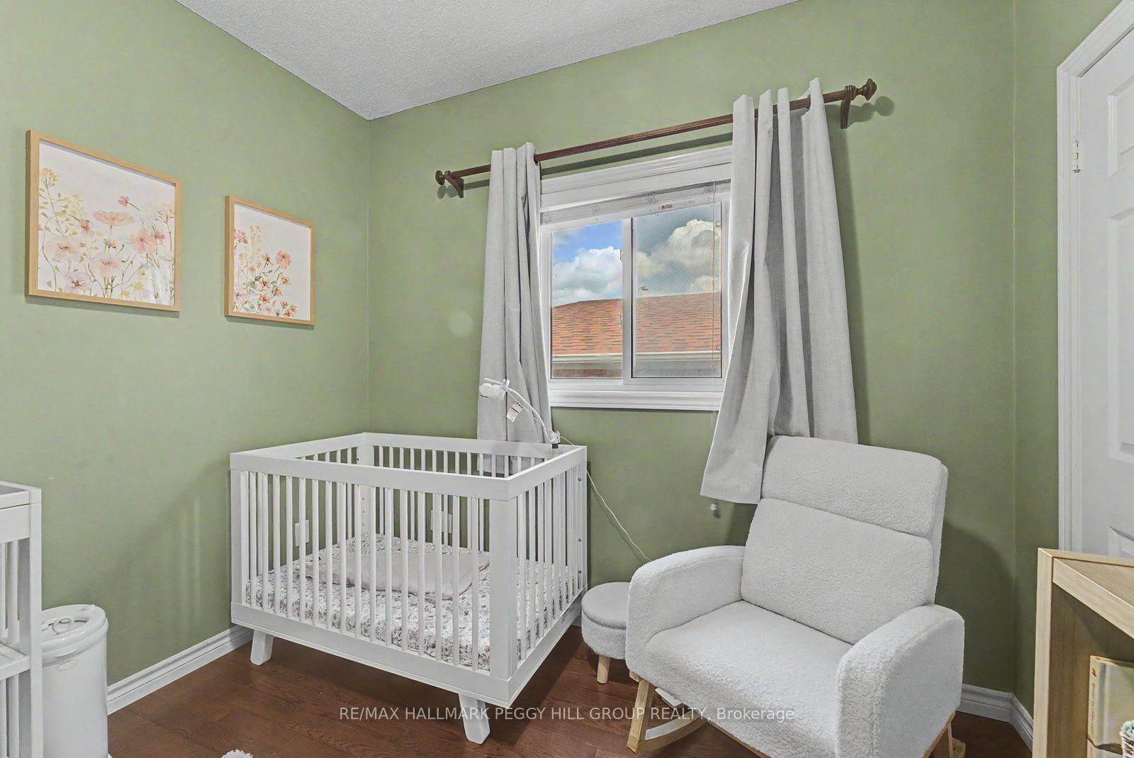 Photo 10 of Unit Upper, 65 Jessica Drive, Barrie, Painswick South — HOMEH