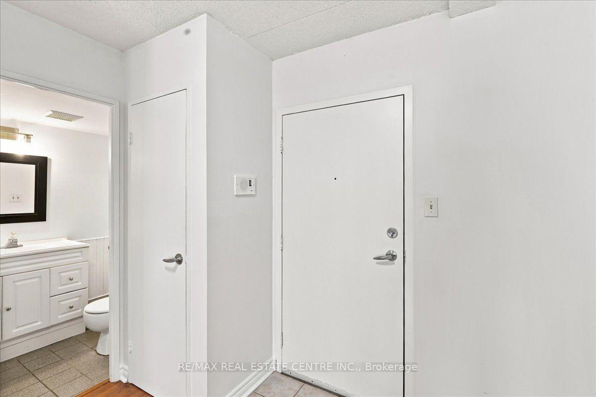 Photo 3 of Unit 246, 42 Tannery Street E, Cambridge, Centennial — HOMEH
