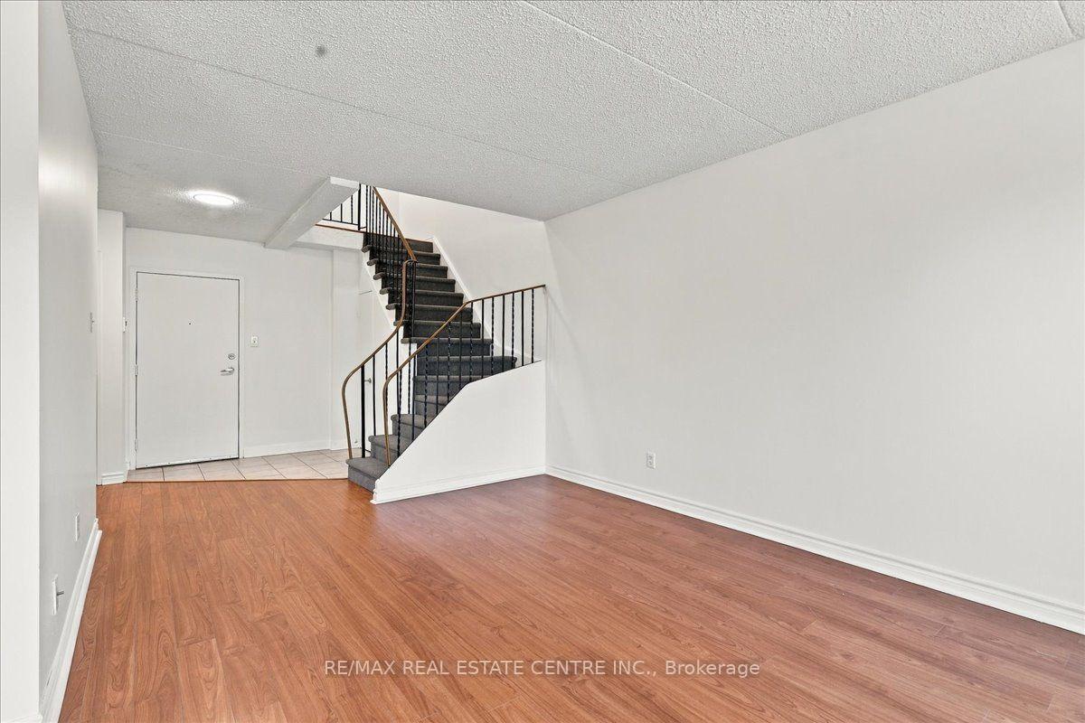 Photo 5 of Unit 246, 42 Tannery Street E, Cambridge, Centennial — HOMEH