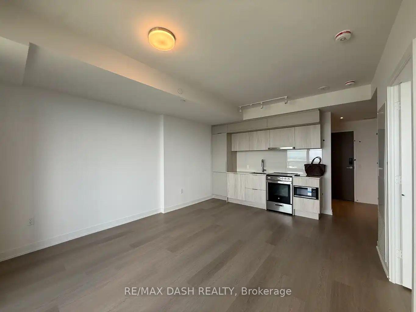 Photo 7 of Unit 5604, 448 Burnhamthorpe Road W, Mississauga, City Centre — HOMEH