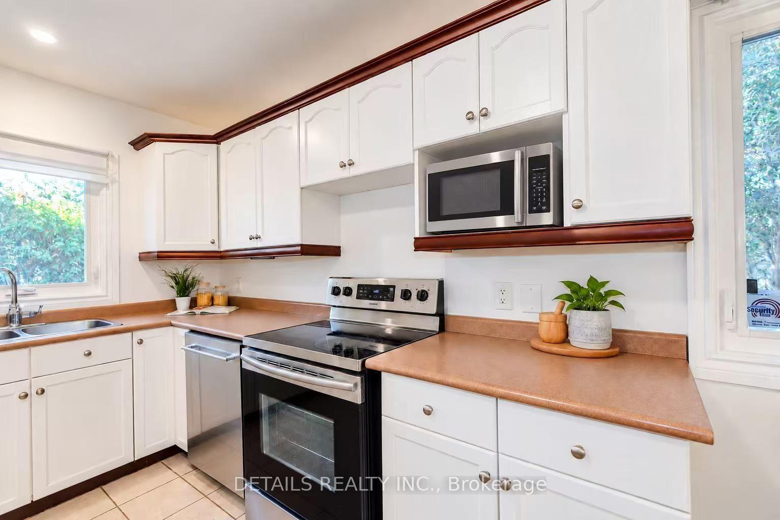 Photo 14 of 3021 Richmond Road, Ottawa, Britannia Heights — HOMEH
