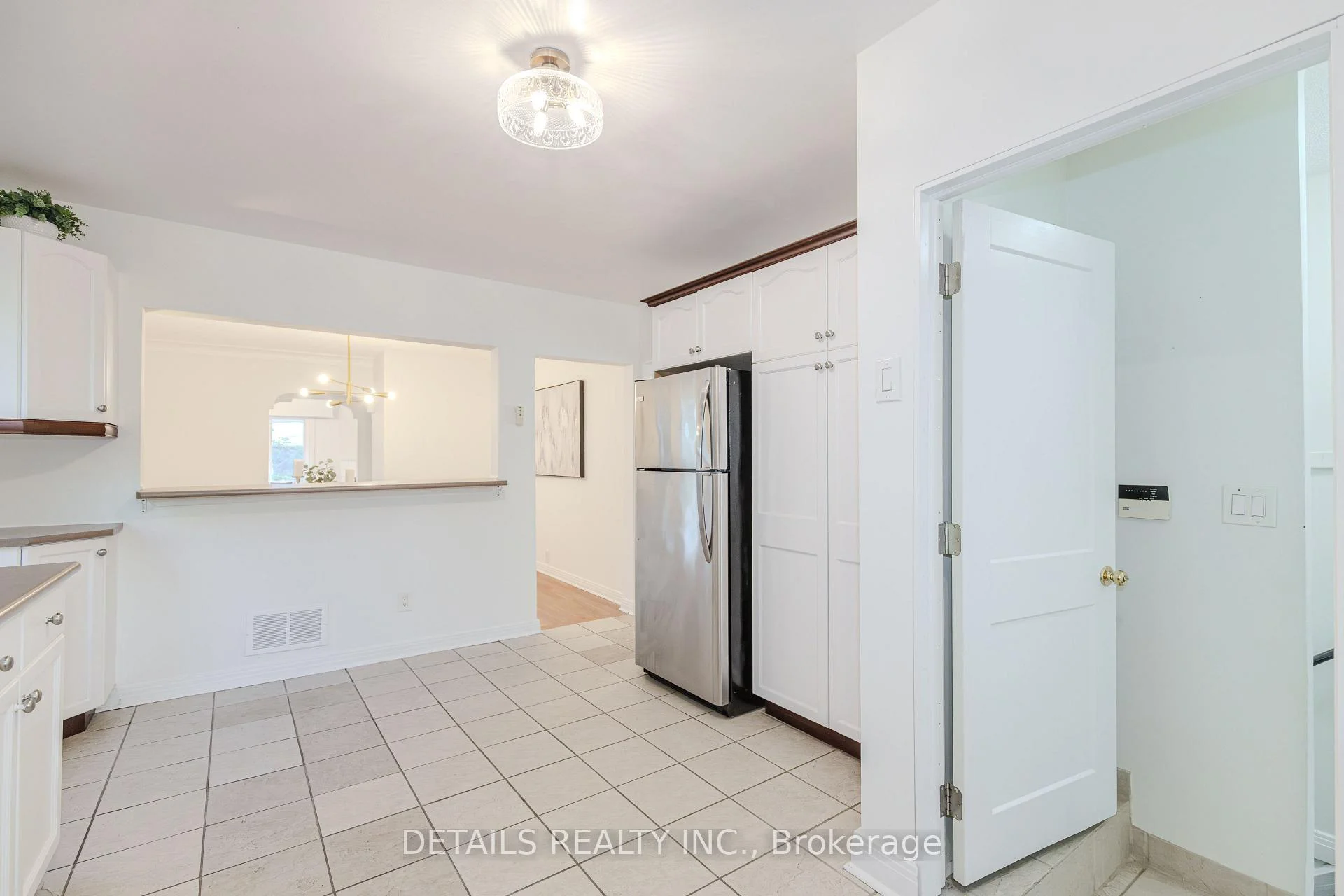 Photo 19 of 3021 Richmond Road, Ottawa, Britannia Heights — HOMEH