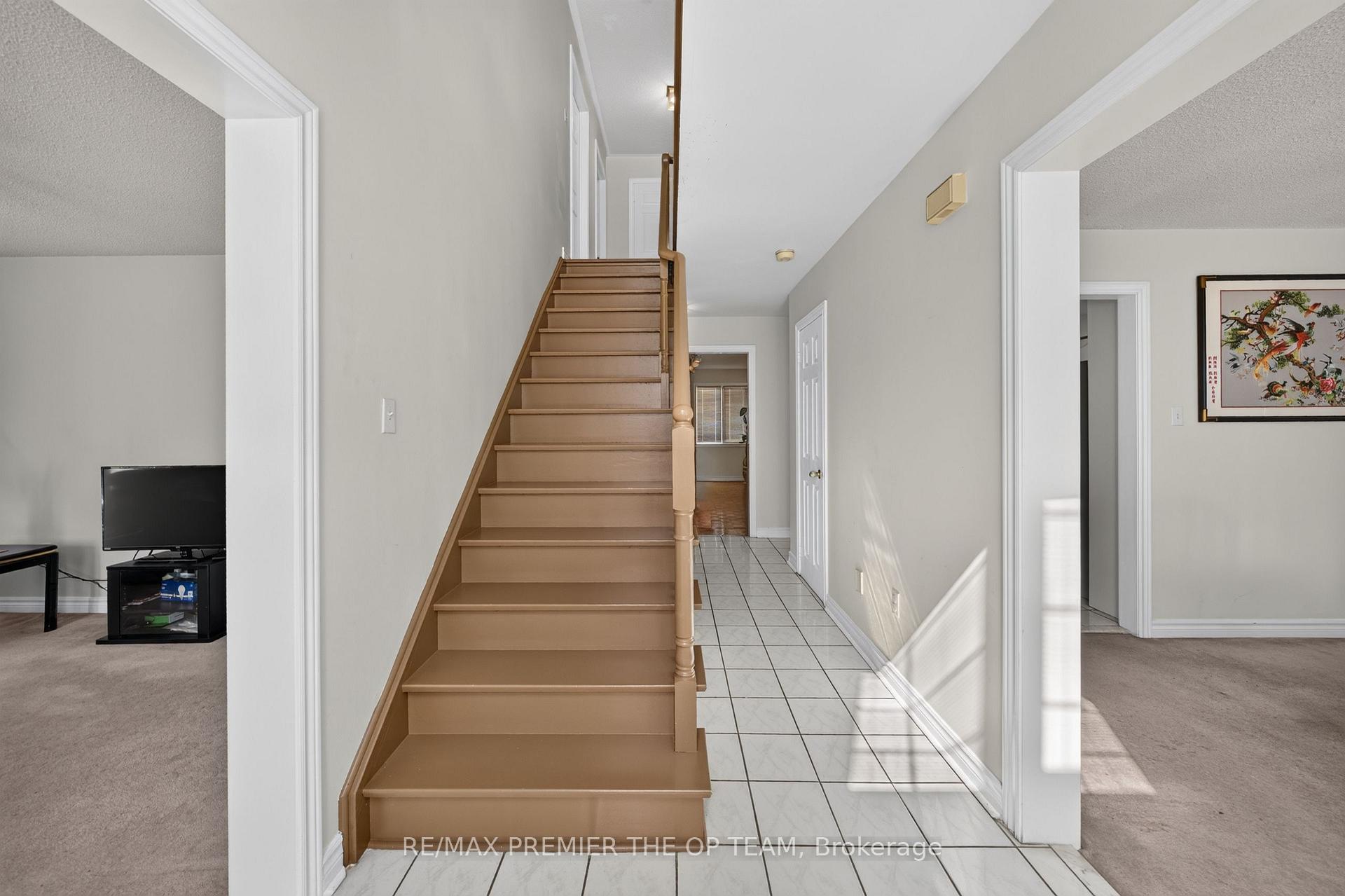 Photo 5 of 151 Stellick Avenue, Newmarket, Armitage — HOMEH