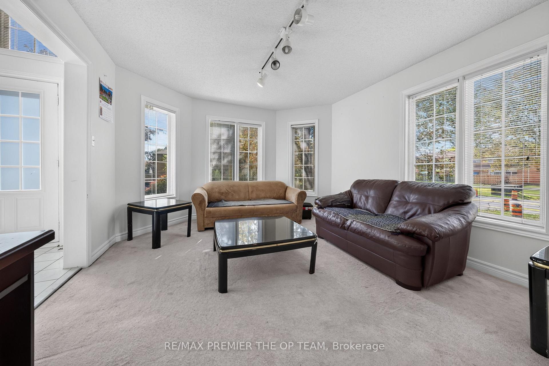 Photo 7 of 151 Stellick Avenue, Newmarket, Armitage — HOMEH