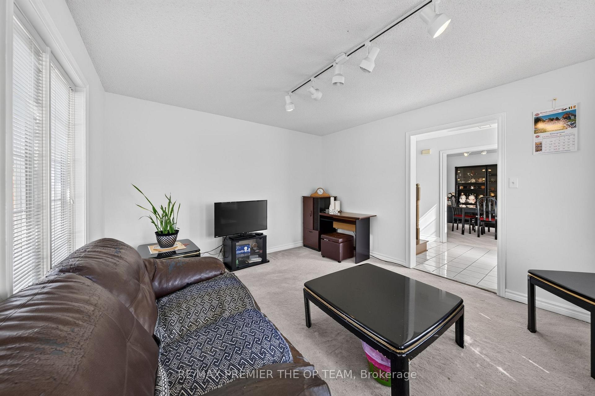 Photo 8 of 151 Stellick Avenue, Newmarket, Armitage — HOMEH