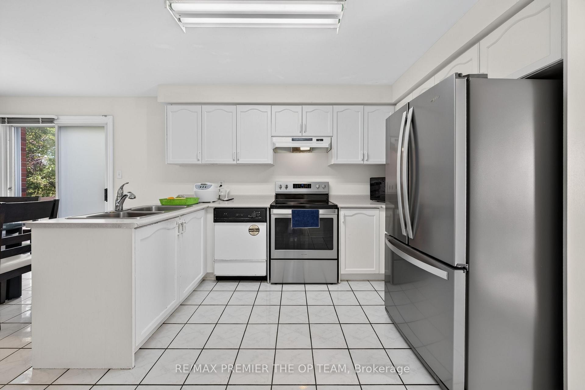 Photo 13 of 151 Stellick Avenue, Newmarket, Armitage — HOMEH