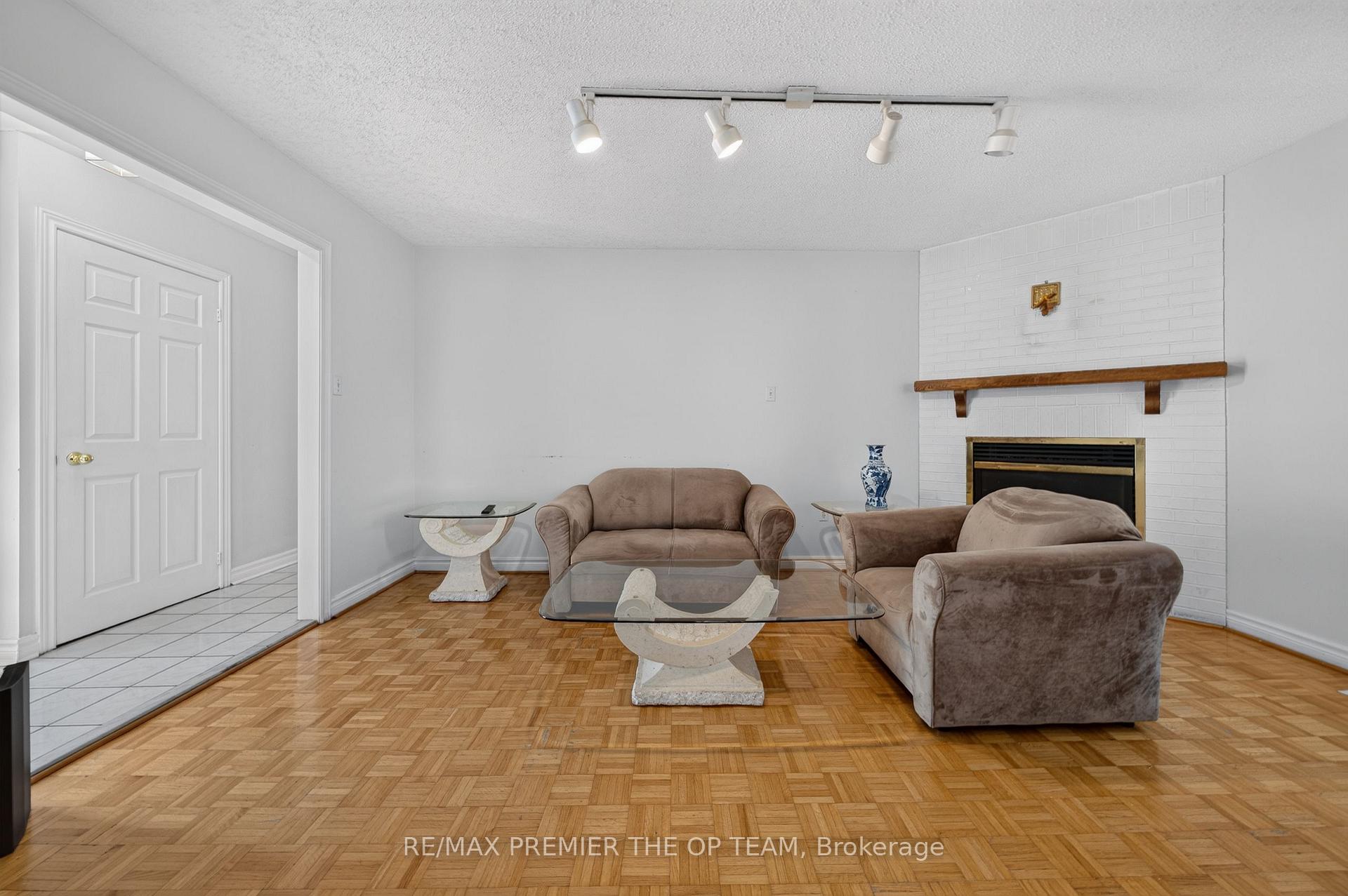 Photo 17 of 151 Stellick Avenue, Newmarket, Armitage — HOMEH