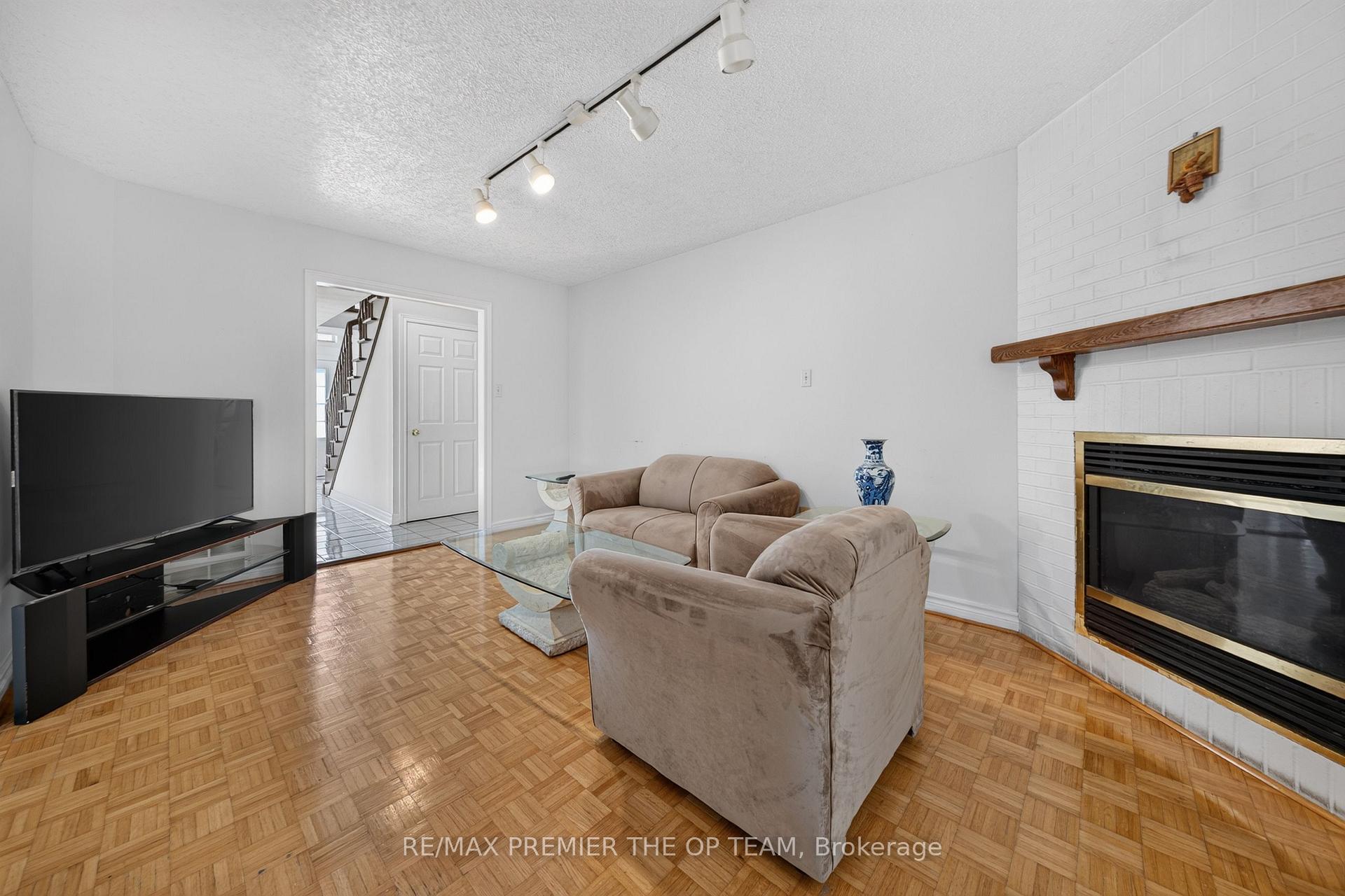 Photo 18 of 151 Stellick Avenue, Newmarket, Armitage — HOMEH