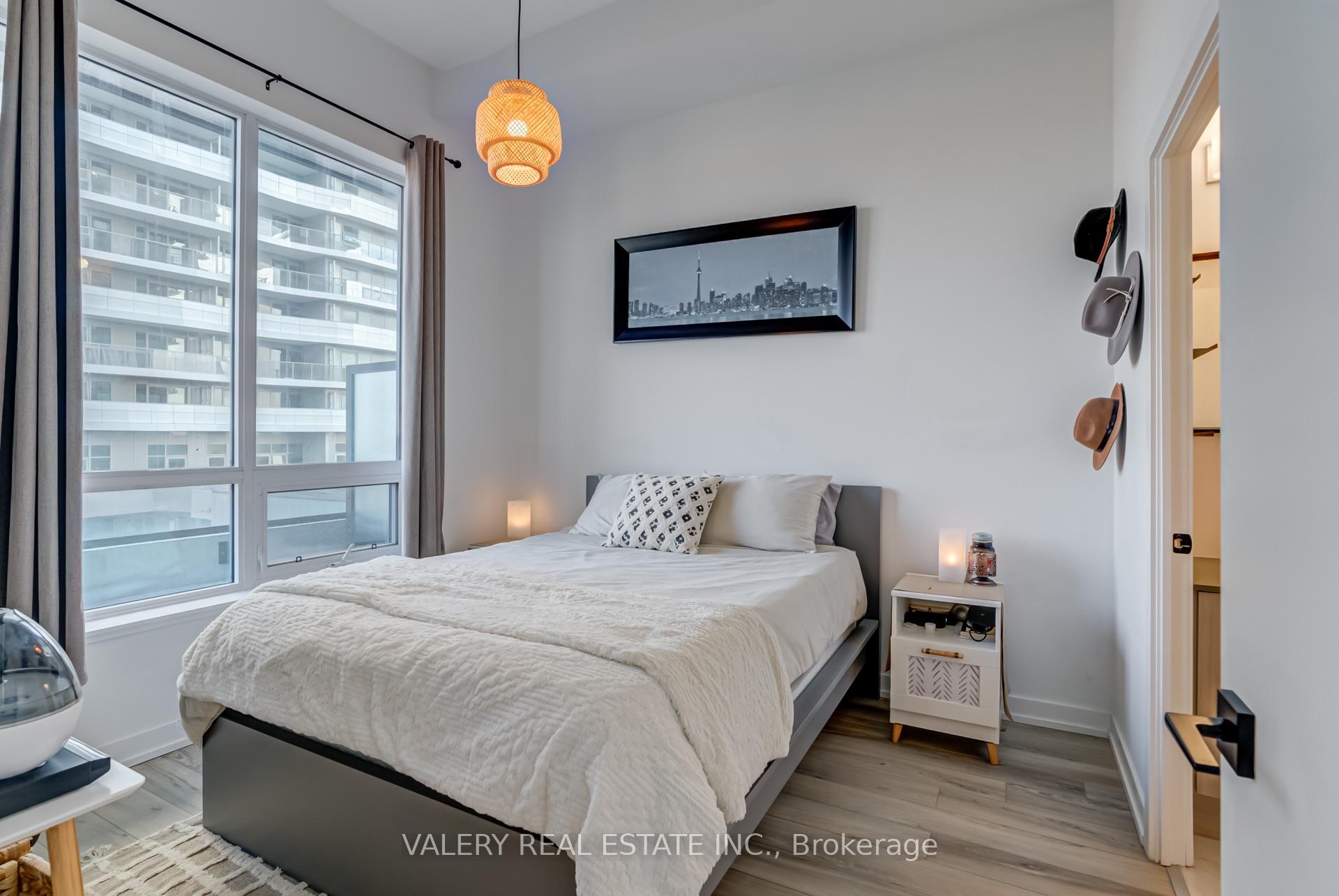 Photo 3 of Unit 708, 1480 Bayly Street, Pickering, Bay Ridges — HOMEH