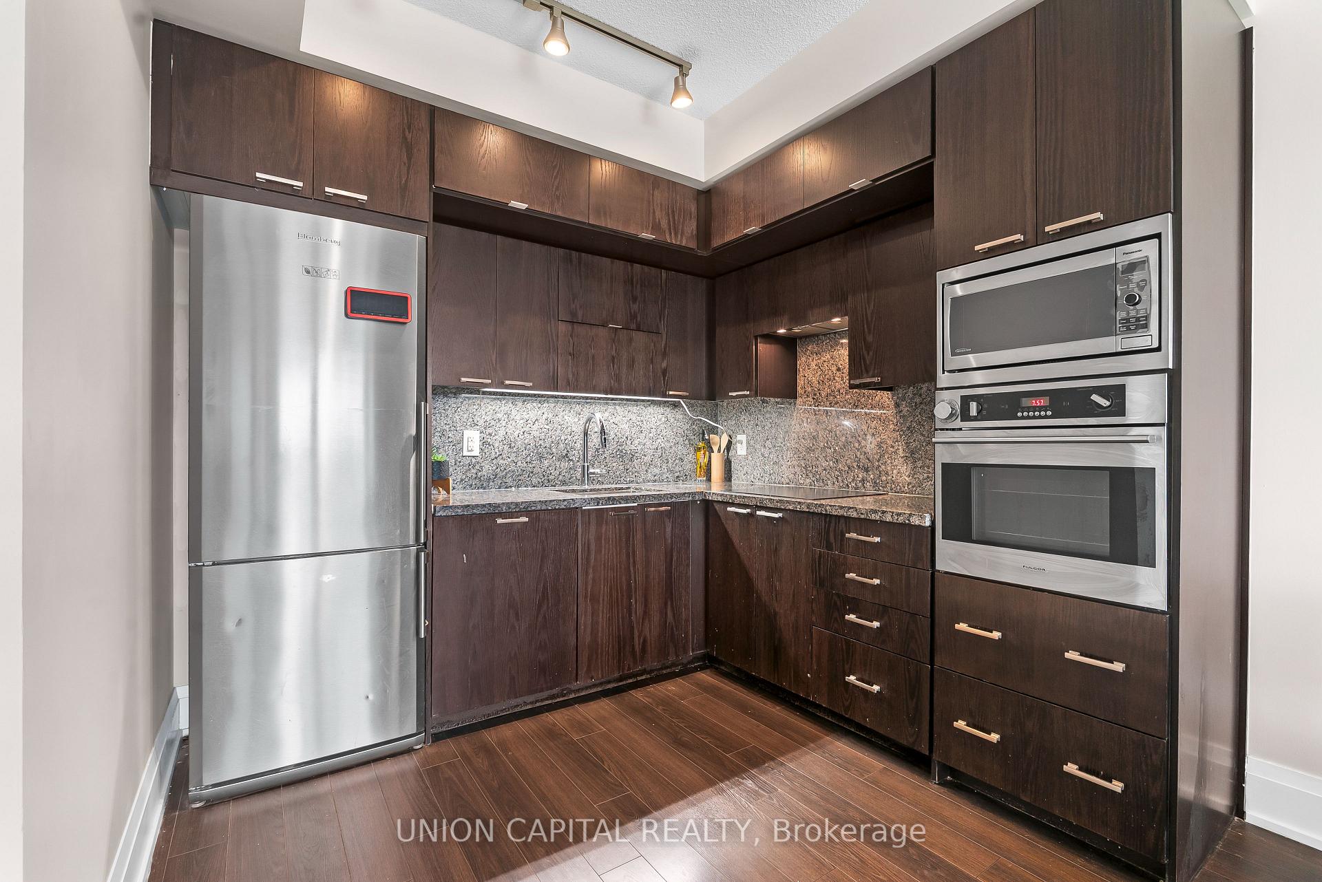 Photo 3 of Unit 708, 120 Harrison Garden Boulevard, North York, Willowdale East — HOMEH