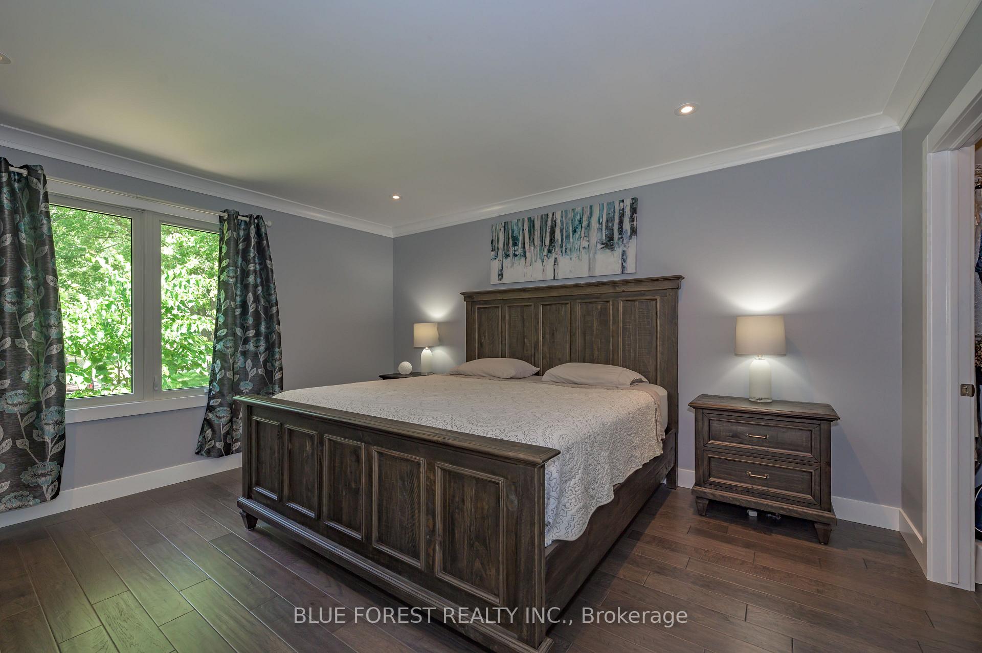Photo 14 of 966 Glenbanner Road, London, South Y — HOMEH