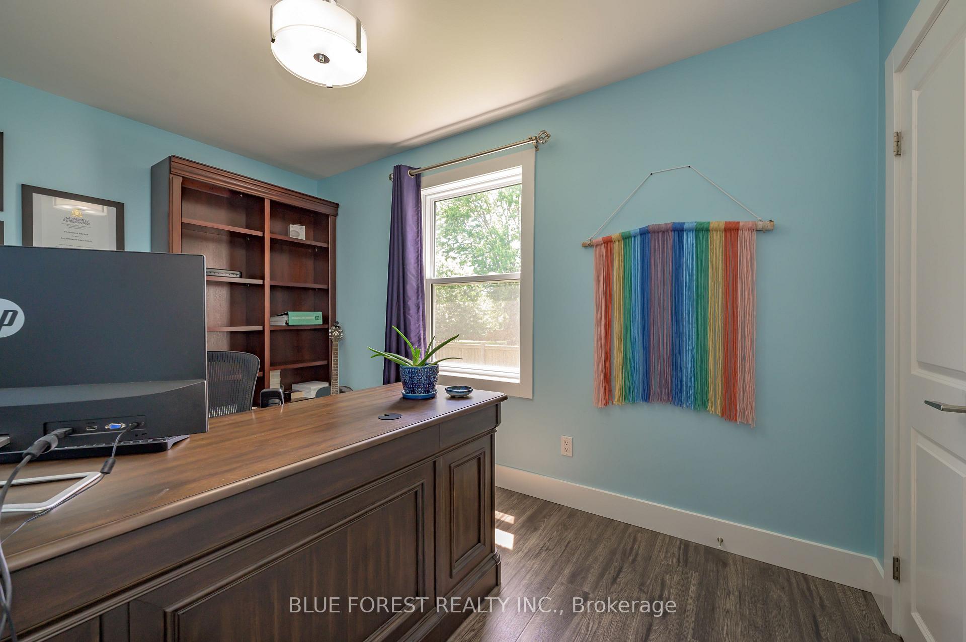 Photo 19 of 966 Glenbanner Road, London, South Y — HOMEH