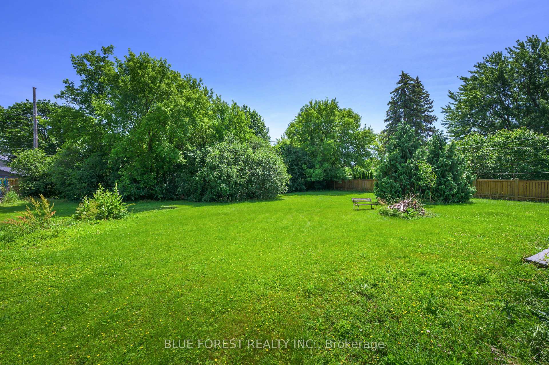 Photo 36 of 966 Glenbanner Road, London, South Y — HOMEH