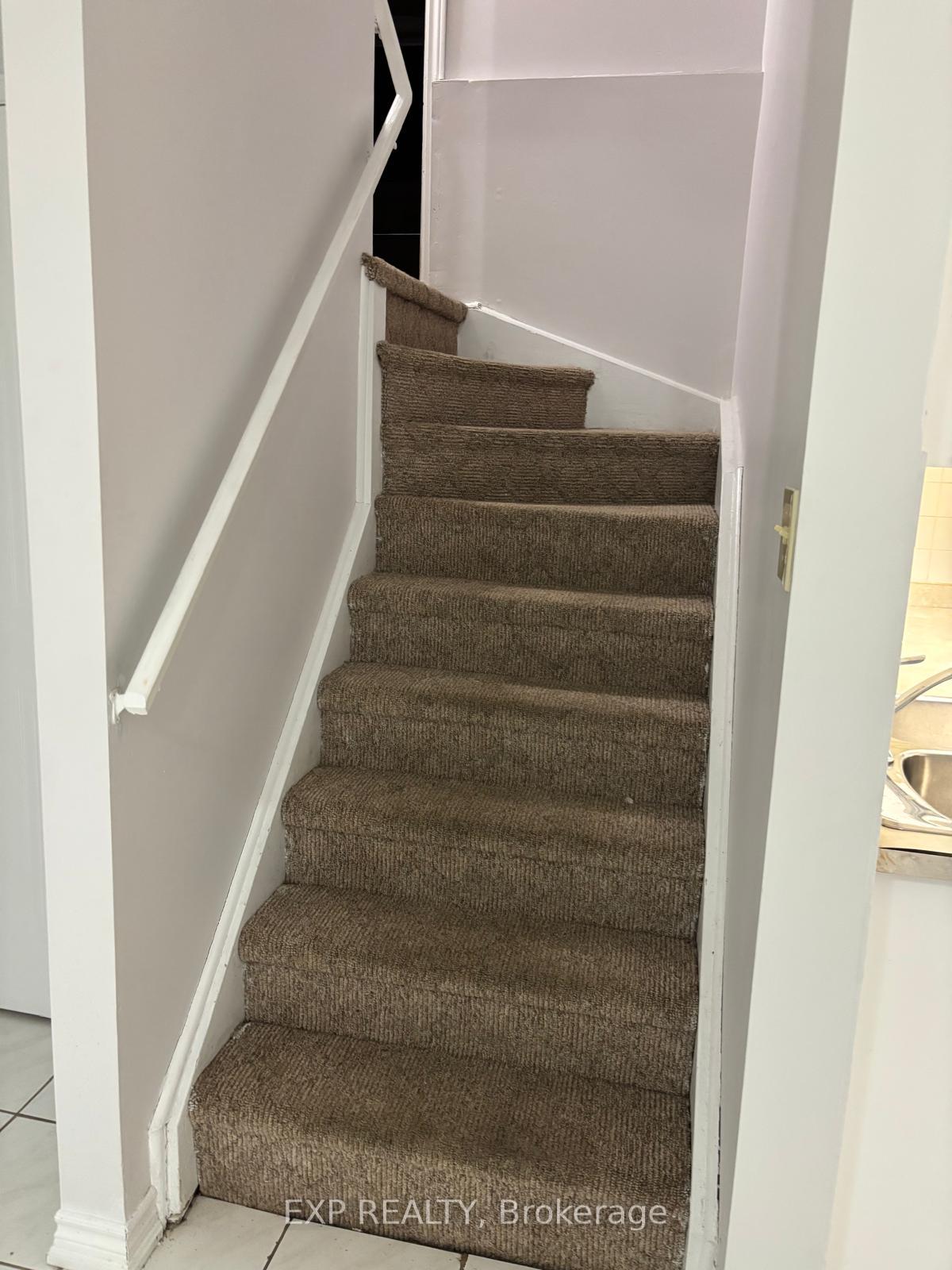 Photo 7 of Unit Lower Level - Bsmnt Only, 5243 Heatherleigh Avenue, Mississauga, East Credit — HOMEH