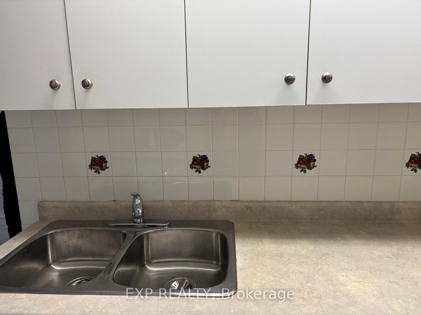 Photo 14 of Unit Lower Level - Bsmnt Only, 5243 Heatherleigh Avenue, Mississauga, East Credit — HOMEH