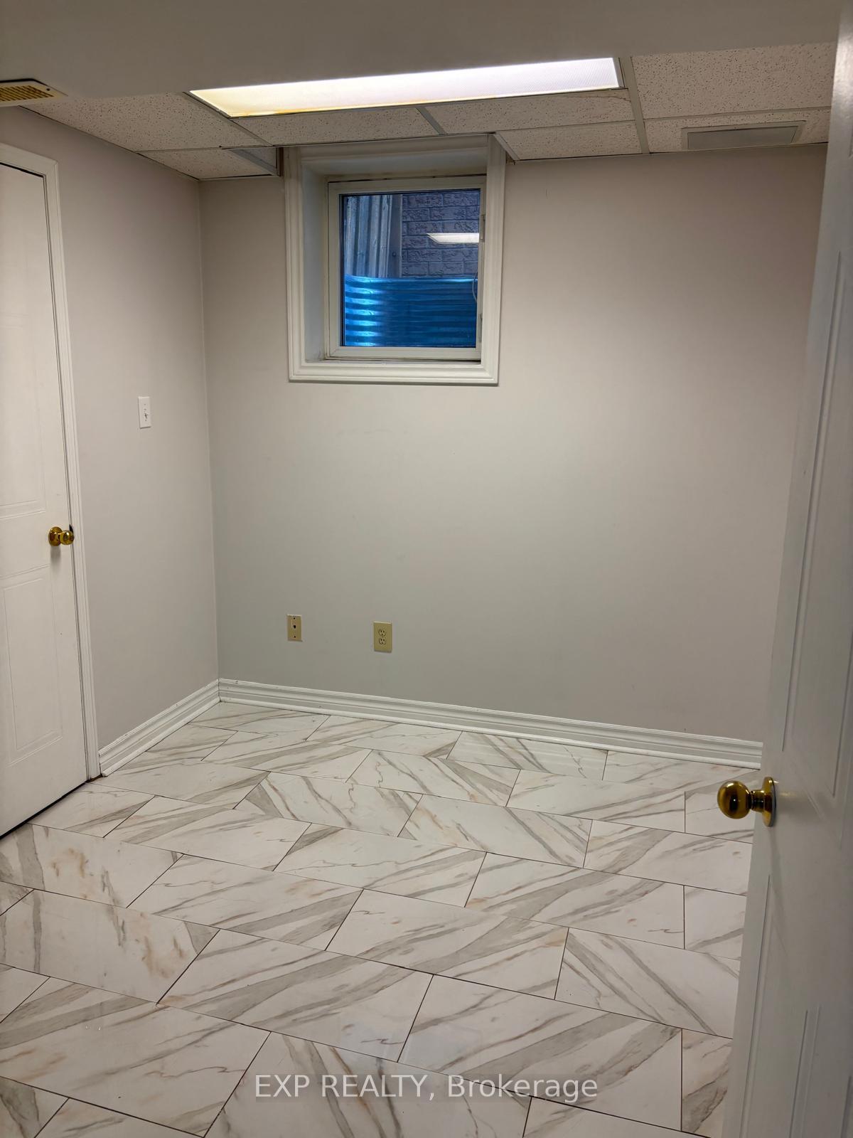 Photo 19 of Unit Lower Level - Bsmnt Only, 5243 Heatherleigh Avenue, Mississauga, East Credit — HOMEH