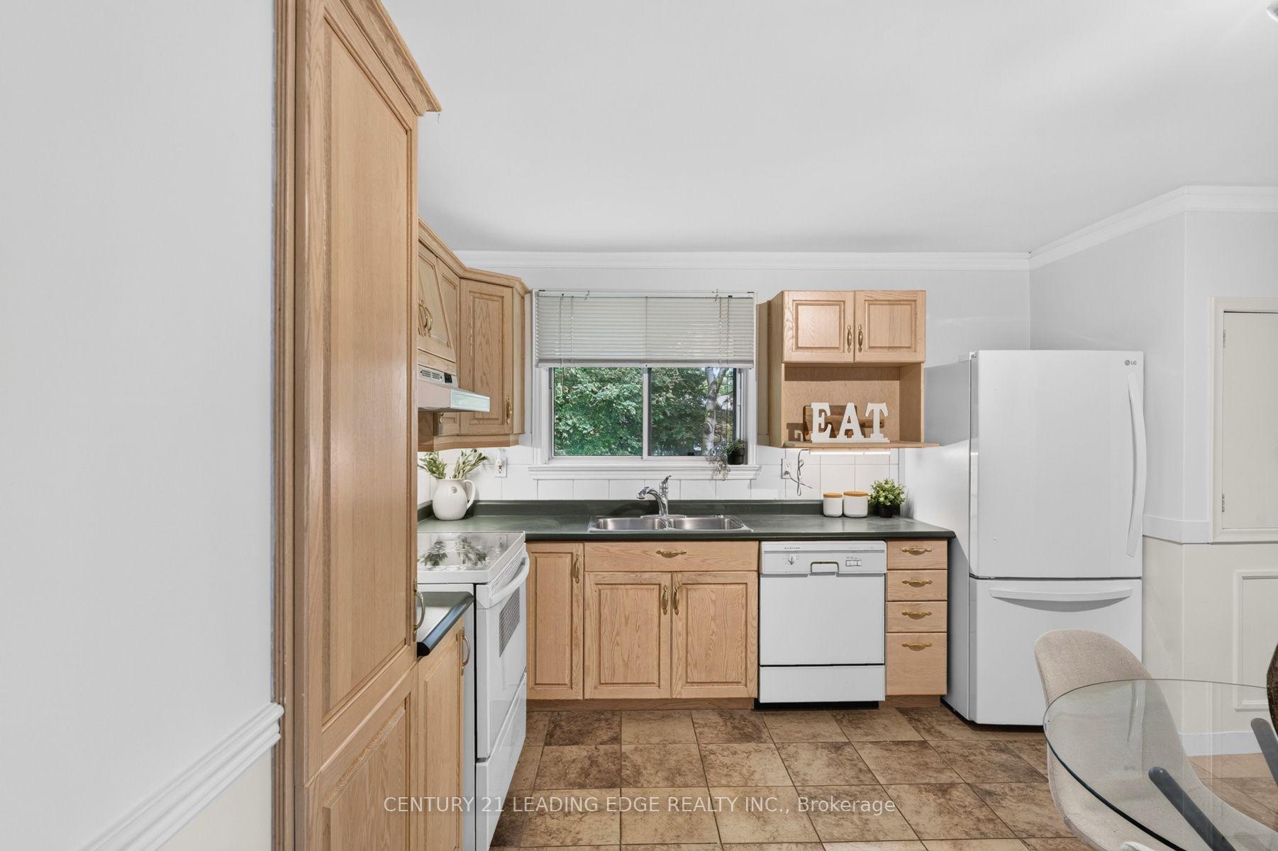 Photo 13 of 433 Brownfield Gardens, Scarborough, Rouge — HOMEH