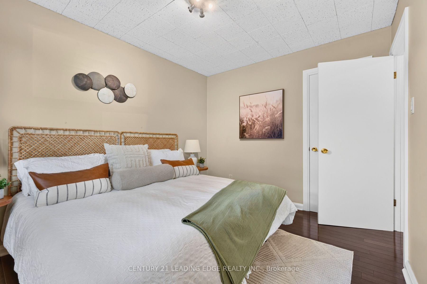 Photo 24 of 433 Brownfield Gardens, Scarborough, Rouge — HOMEH