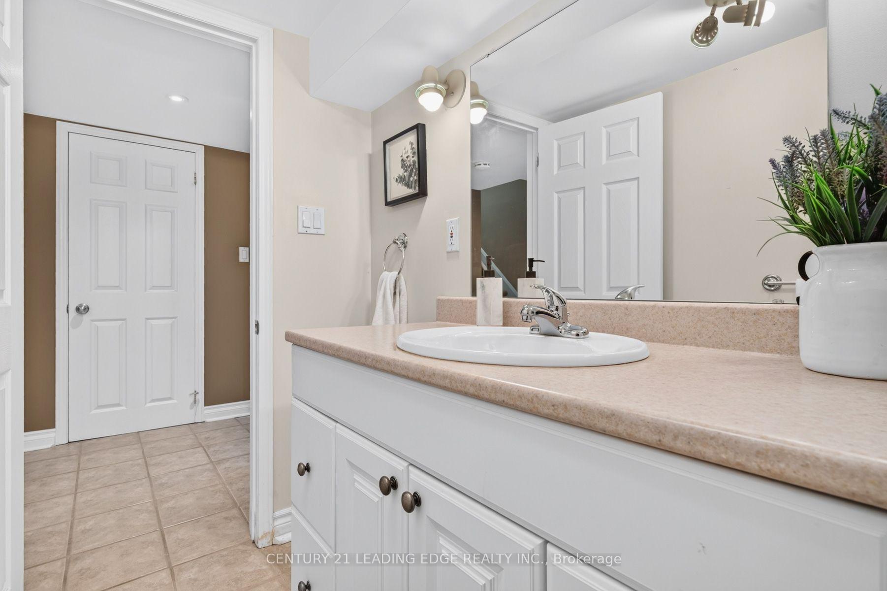 Photo 43 of 433 Brownfield Gardens, Scarborough, Rouge — HOMEH