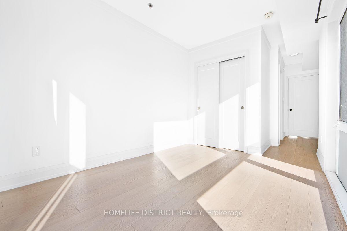 Photo 13 of Unit 200, 243 Niagara Street, Toronto, Niagara — HOMEH