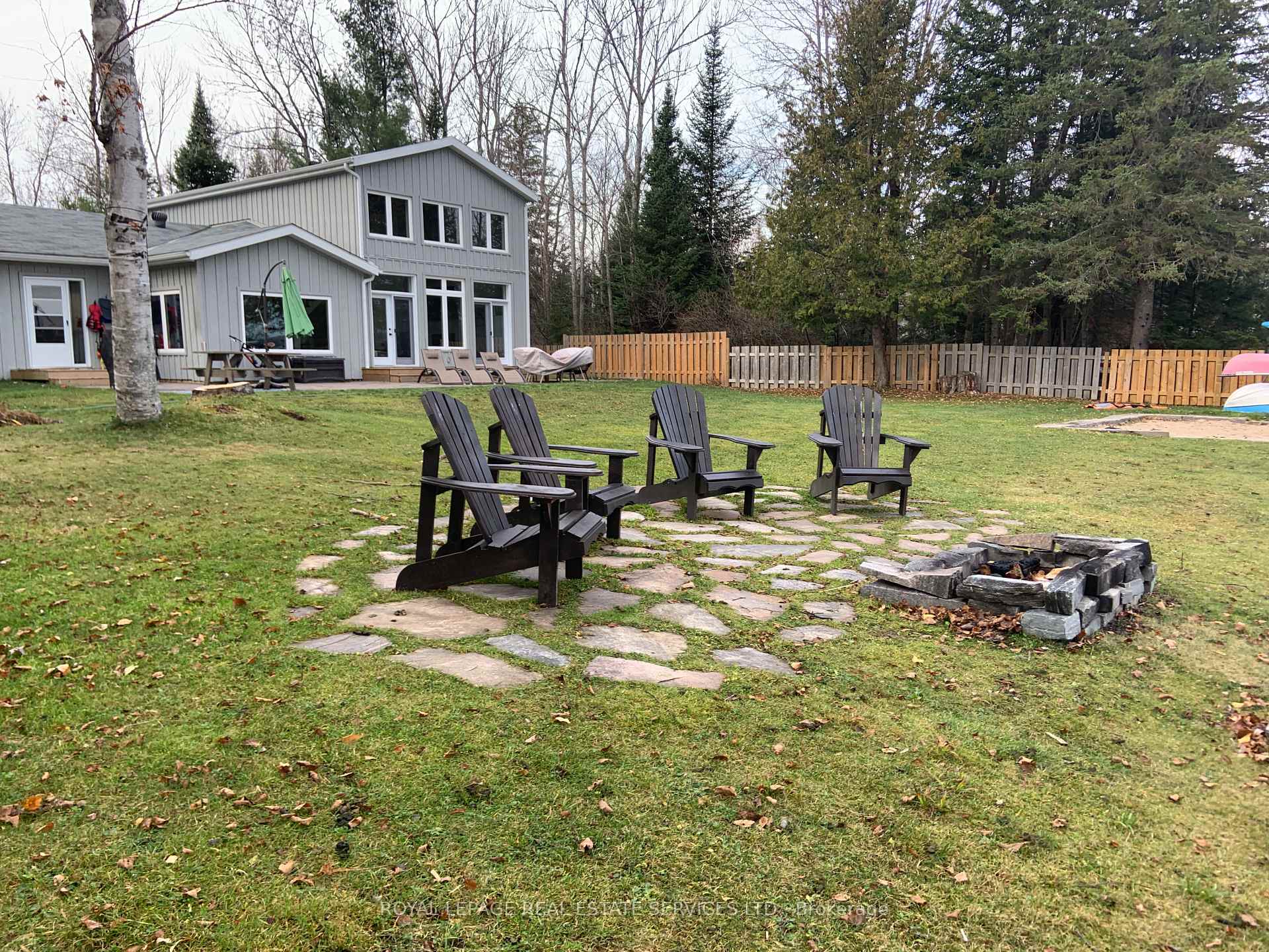 Photo 6 of 4 Crescent Road, Strong — HOMEH