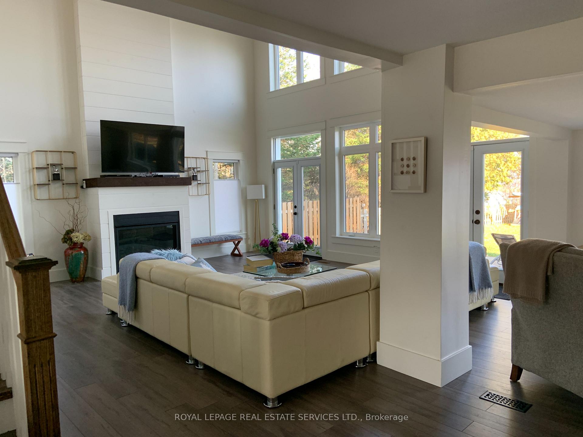 Photo 15 of 4 Crescent Road, Strong — HOMEH