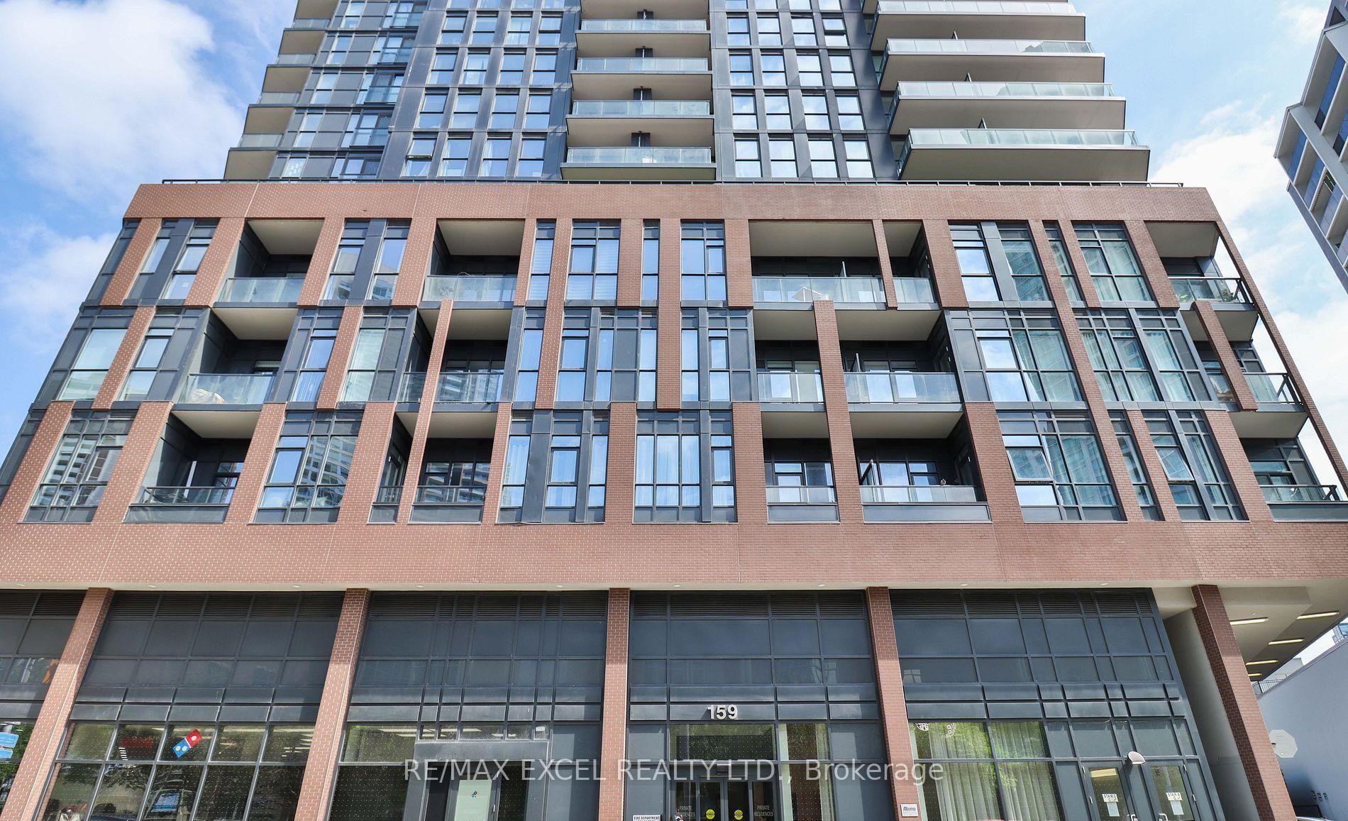Photo of Unit 406, 159 Wellesley Street E