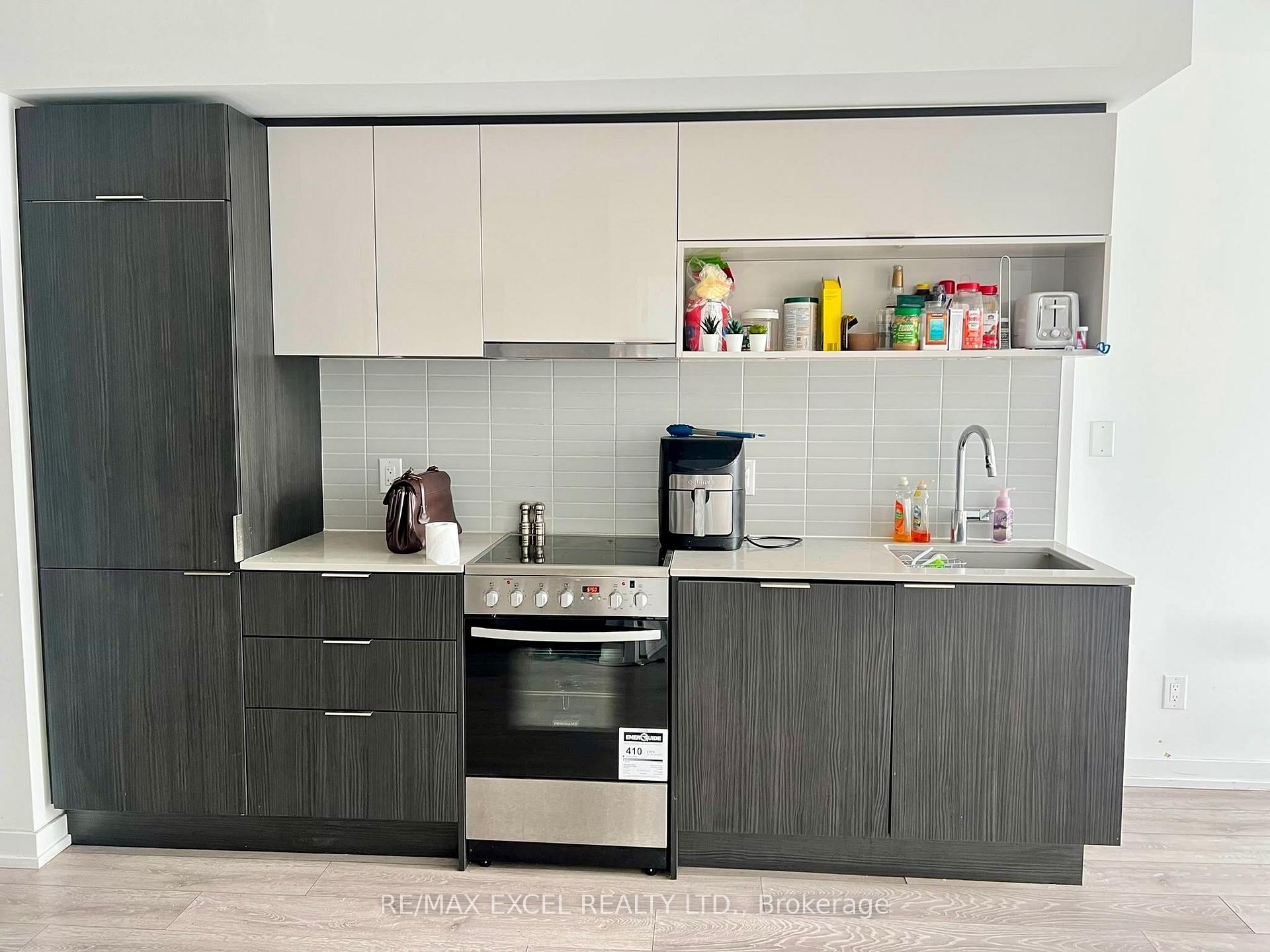 Photo 7 of Unit 406, 159 Wellesley Street E, Toronto, Cabbagetown-South St. James Town — HOMEH