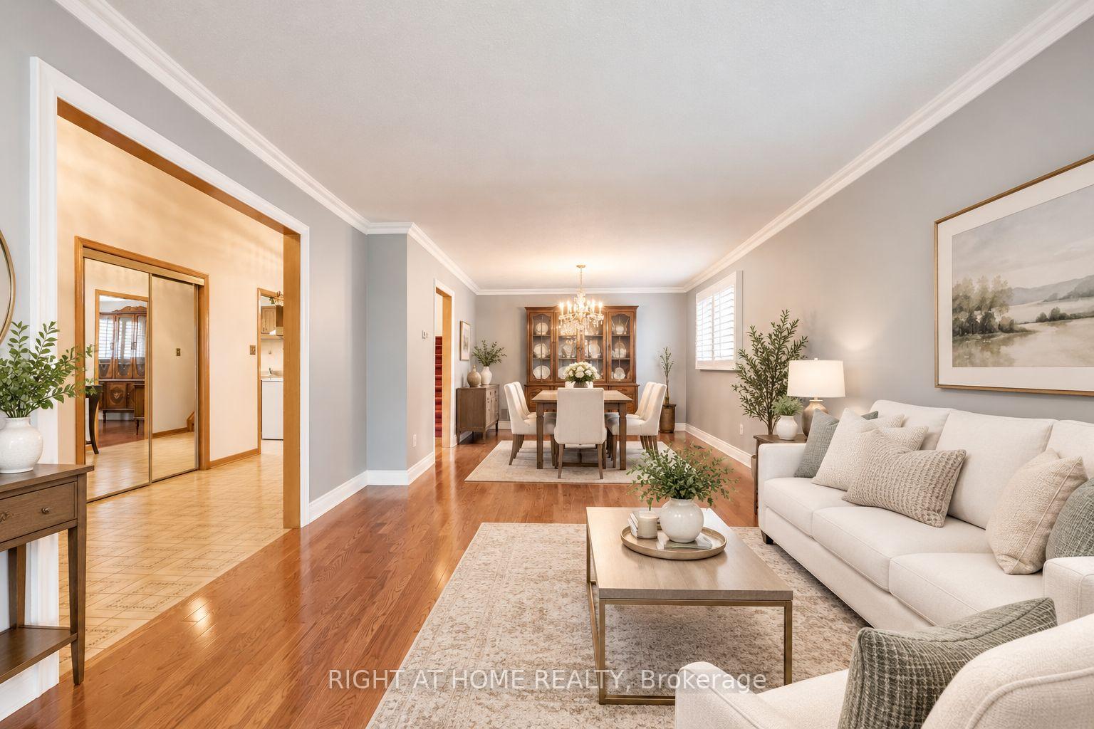 Photo 7 of 11 Timber Lane, Vaughan, East Woodbridge — HOMEH