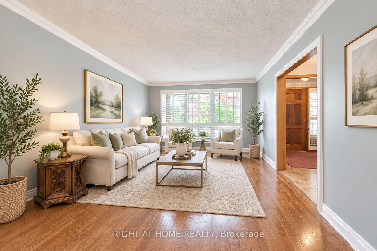 Photo 9 of 11 Timber Lane, Vaughan, East Woodbridge — HOMEH