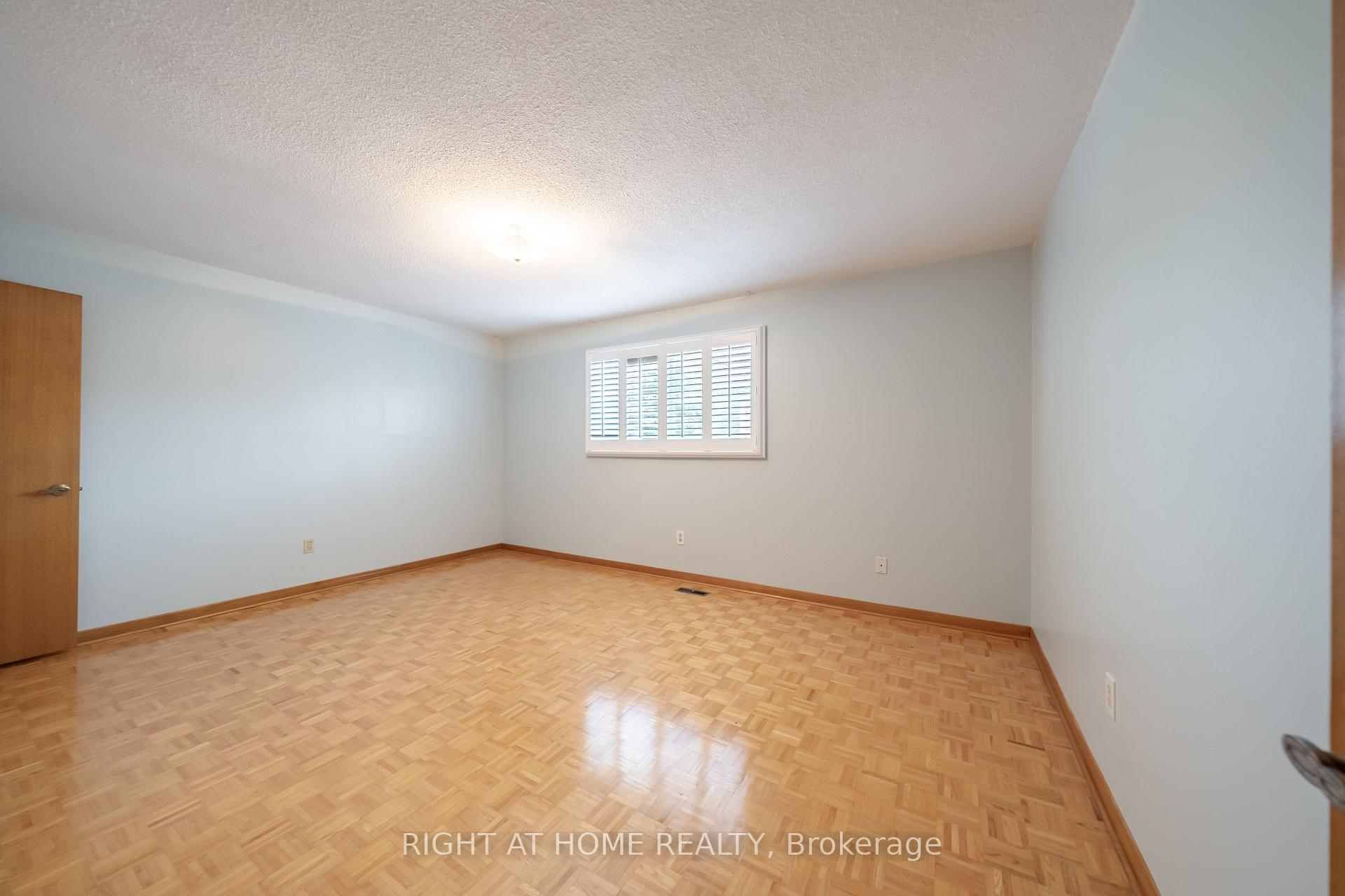 Photo 27 of 11 Timber Lane, Vaughan, East Woodbridge — HOMEH