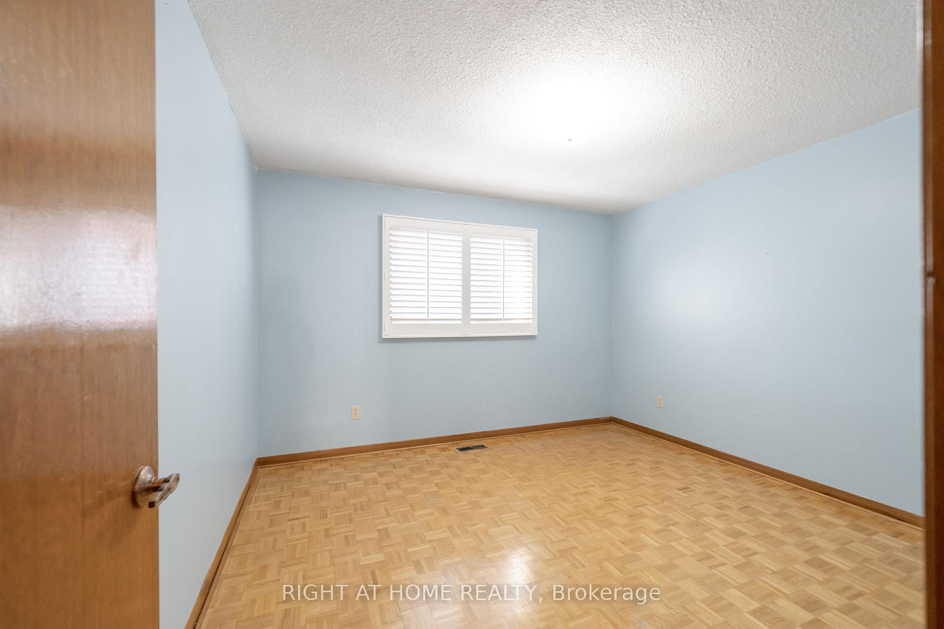 Photo 31 of 11 Timber Lane, Vaughan, East Woodbridge — HOMEH