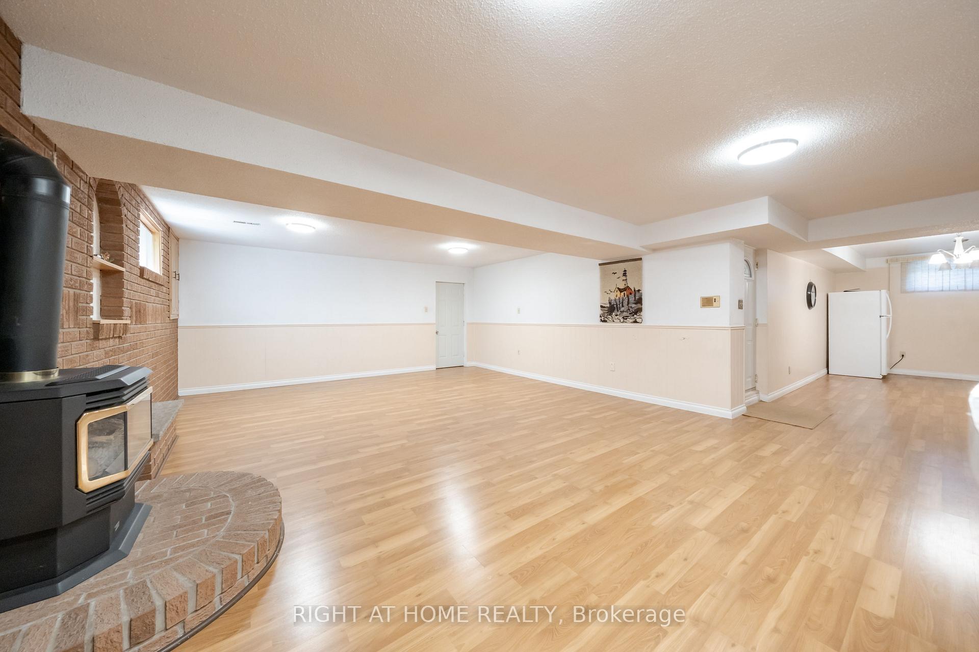Photo 40 of 11 Timber Lane, Vaughan, East Woodbridge — HOMEH