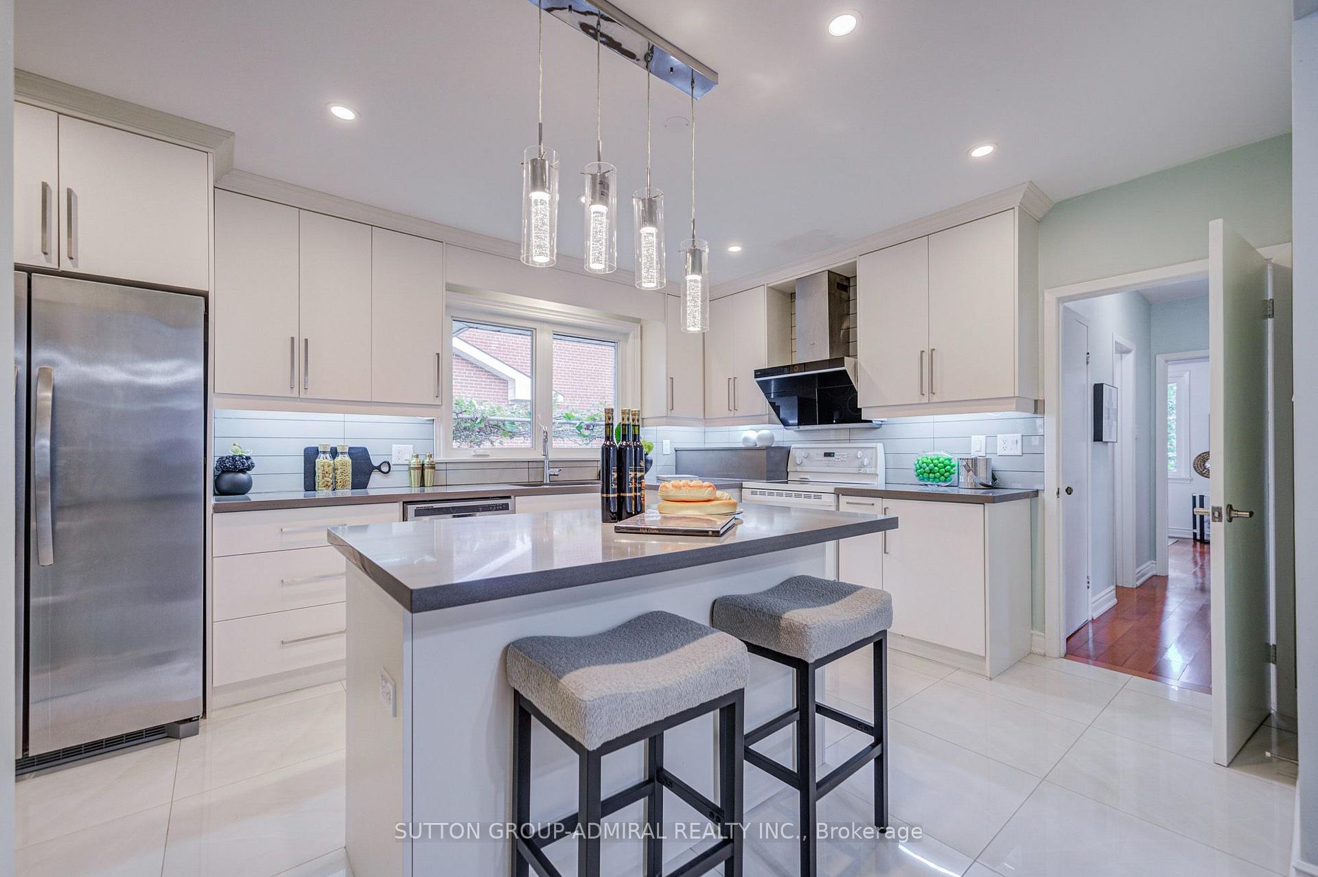 Photo 9 of 193 The Westway, Etobicoke, Willowridge-Martingrove-Richview — HOMEH
