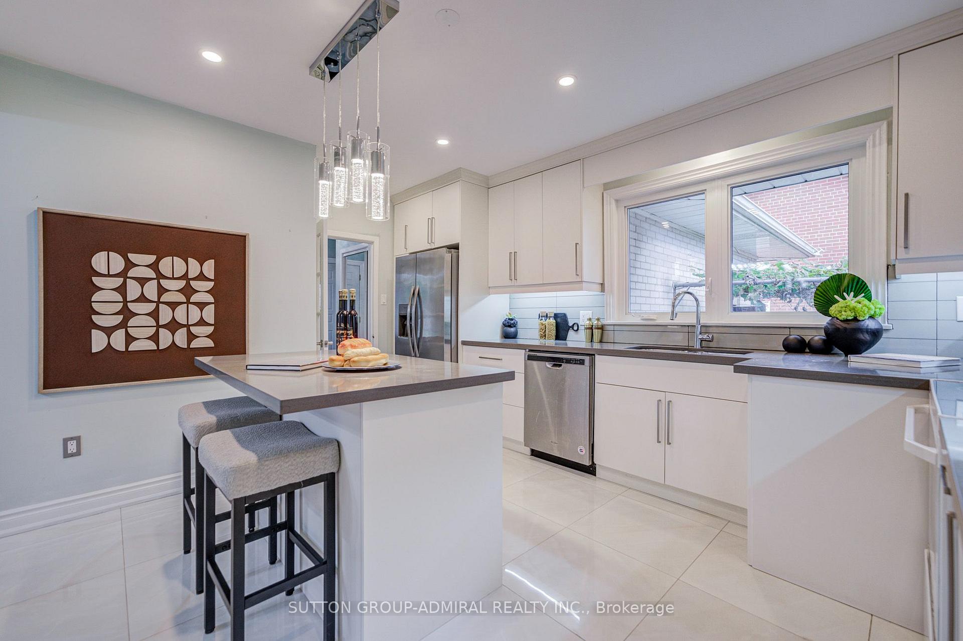 Photo 10 of 193 The Westway, Etobicoke, Willowridge-Martingrove-Richview — HOMEH