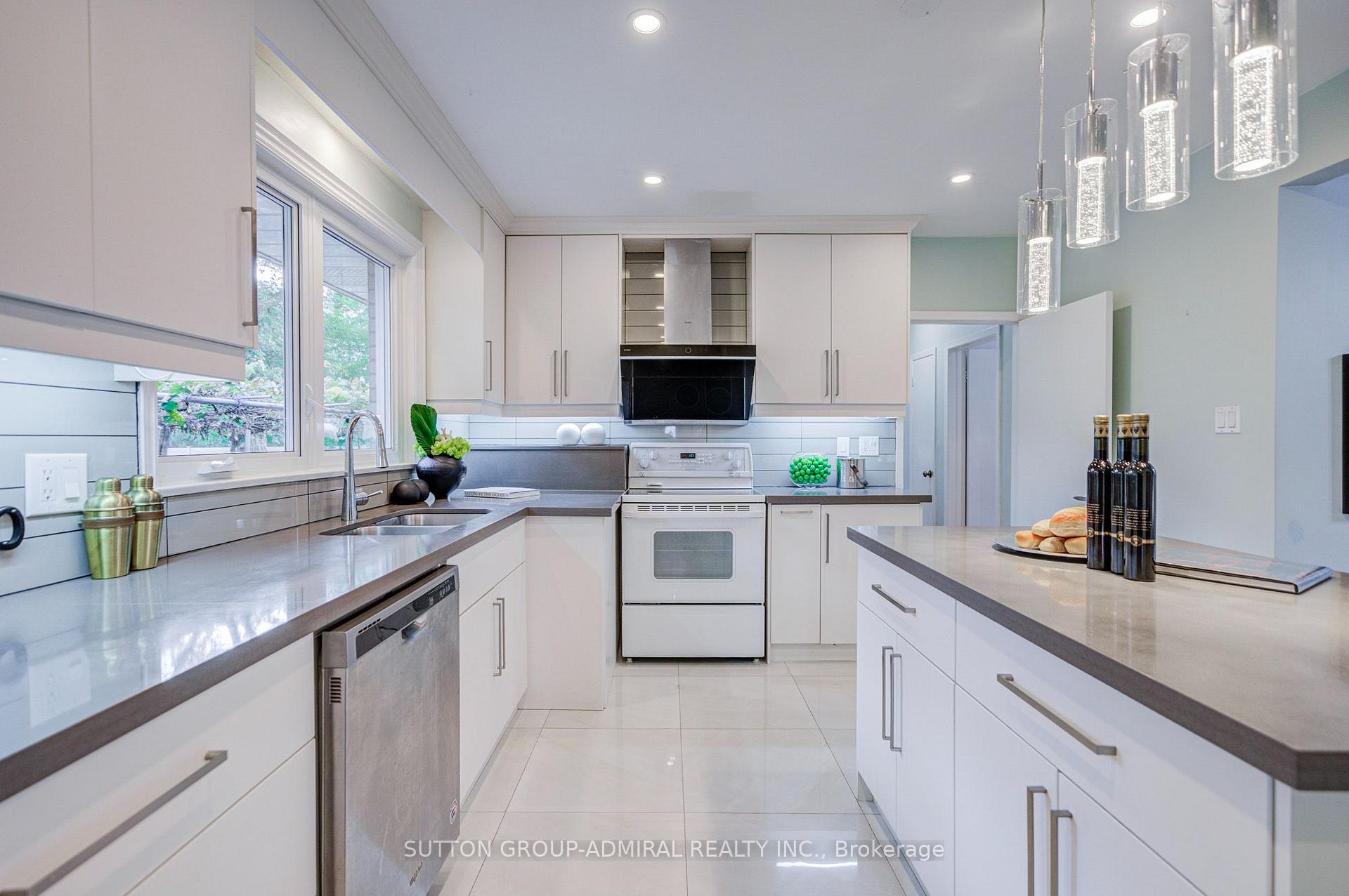 Photo 12 of 193 The Westway, Etobicoke, Willowridge-Martingrove-Richview — HOMEH