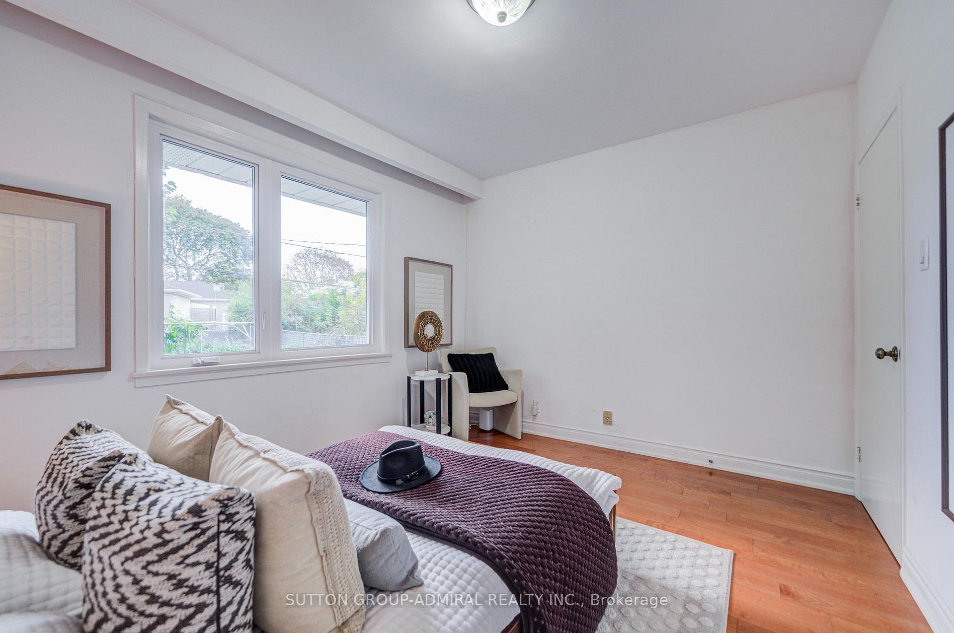 Photo 32 of 193 The Westway, Etobicoke, Willowridge-Martingrove-Richview — HOMEH