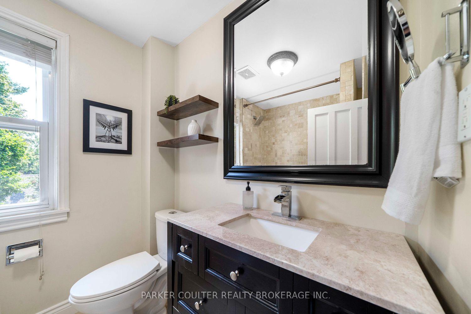 Photo 15 of 79 Blake Street, Barrie, North Shore — HOMEH