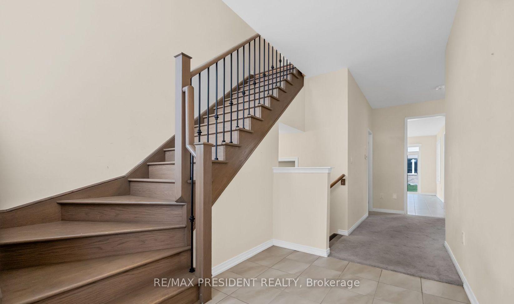 Photo 5 of 25 Seanesy Drive, Thorold, Hurricane/Merrittville — HOMEH