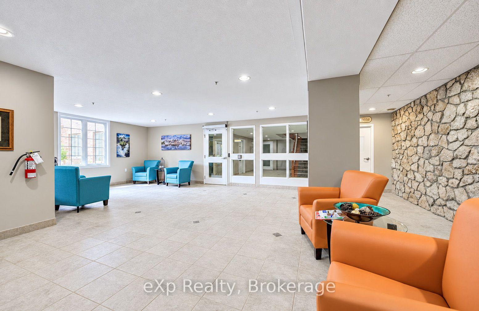 Photo 4 of Unit 106, 20 Station Square, Centre Wellington, Elora/Salem — HOMEH