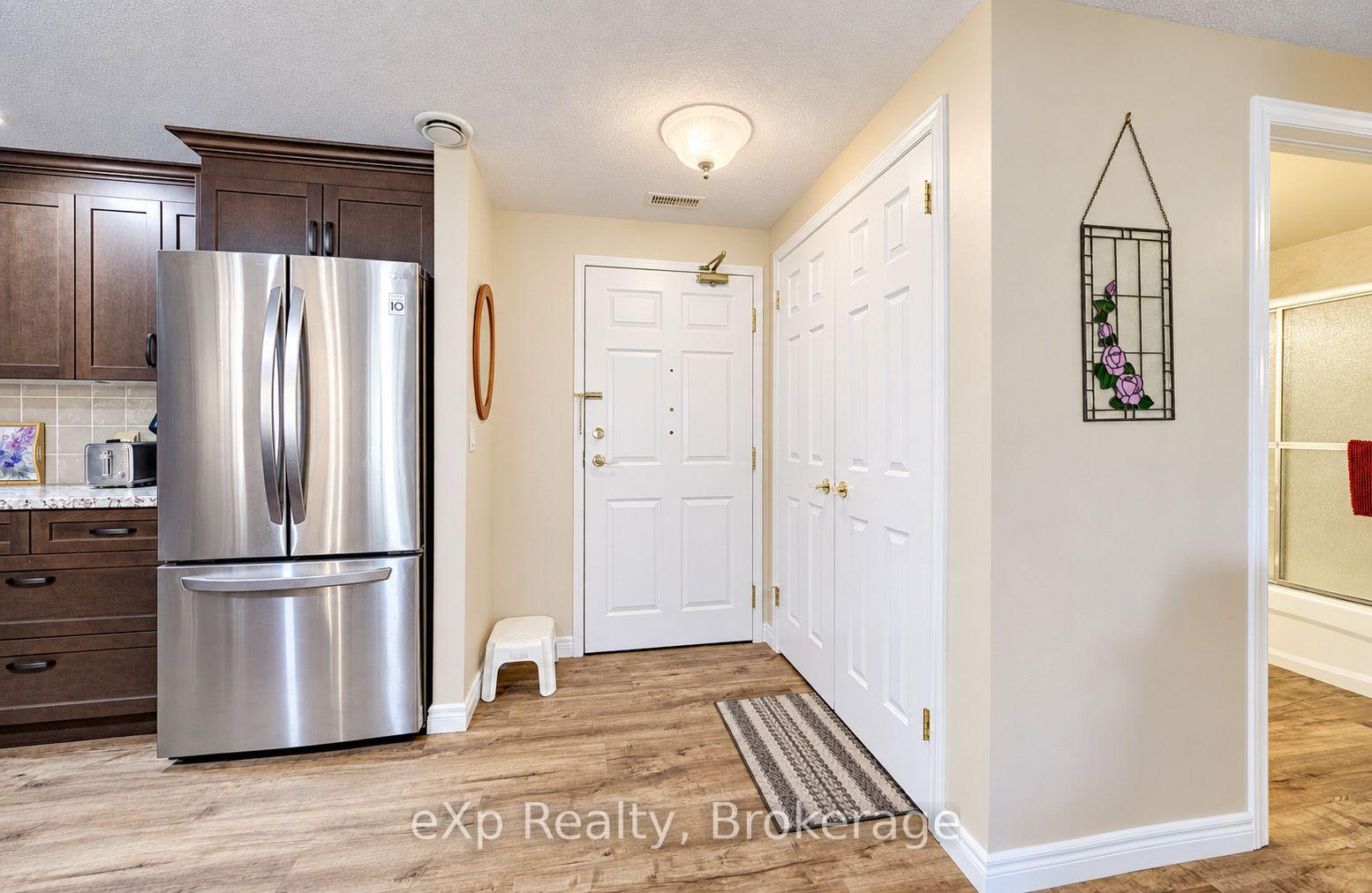 Photo 6 of Unit 106, 20 Station Square, Centre Wellington, Elora/Salem — HOMEH