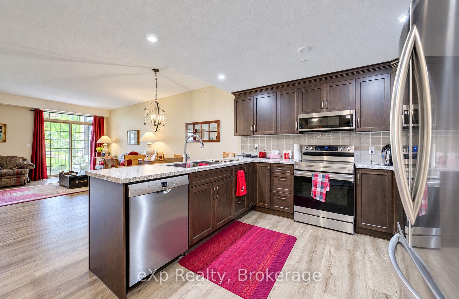 Photo 8 of Unit 106, 20 Station Square, Centre Wellington, Elora/Salem — HOMEH